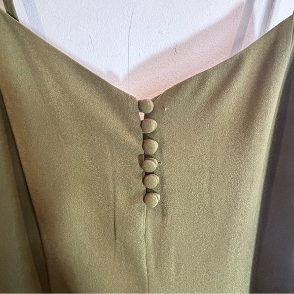 OAK & FORT Sz S Spaghetti Strap Wide Leg Zipper Closure Slinky Flowy Jumpsuit - Picture 3 of 10